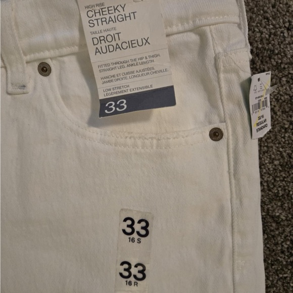 Gap Cheeky Straight White Denim Jeans 
size 33 - Picture 4 of 6